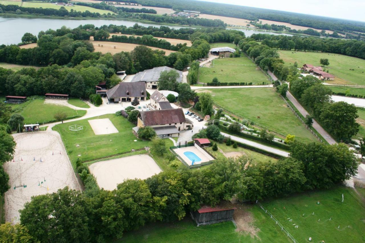 Le Hameau Des Grilles Villa Saint-Fargeau  Exterior photo